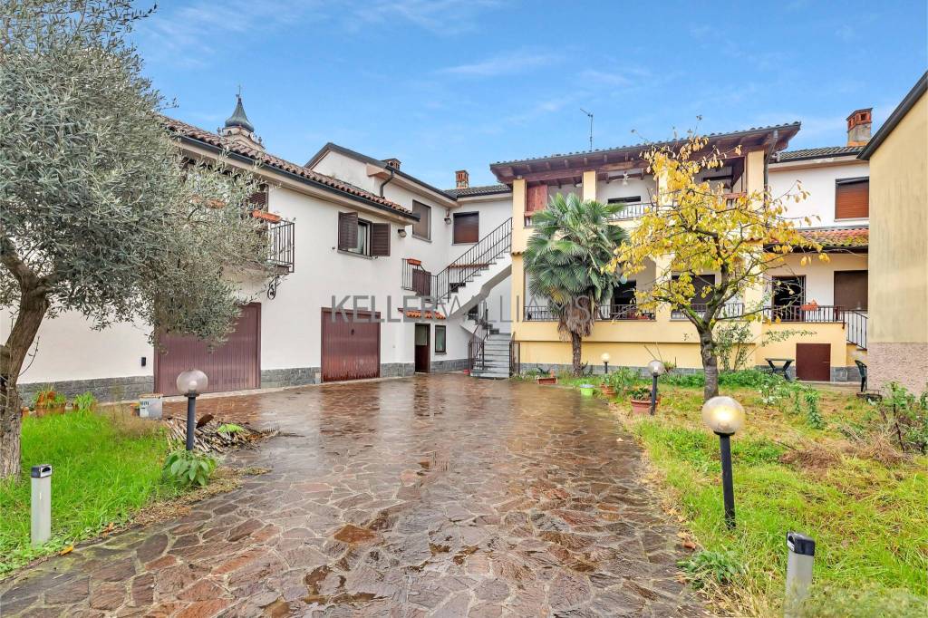 Villa in vendita a Torrevecchia Pia piazza Santi Astanzio e Antoniano