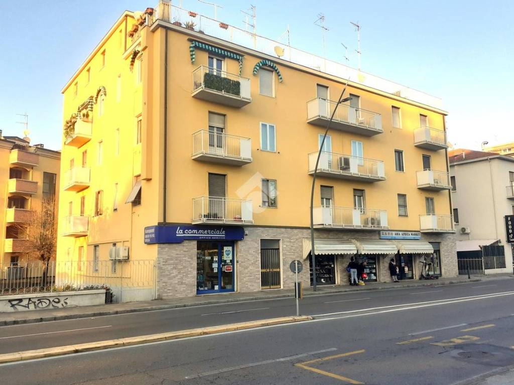 Appartamento in vendita a Parma viale Piacenza, 23