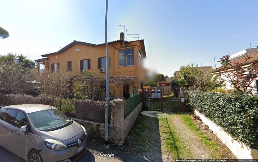 Appartamento in in vendita da privato a Roma via Taurianova, 18