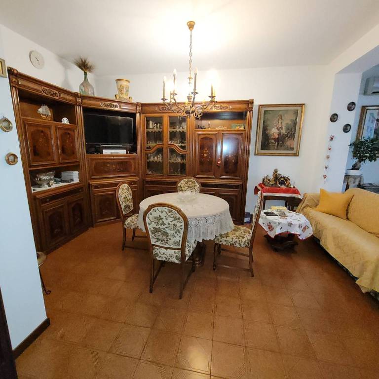 Villa in vendita a Corsico
