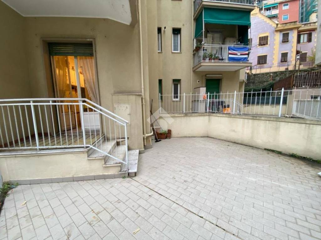 Appartamento in vendita a Genova via Aurelio Robino, 9