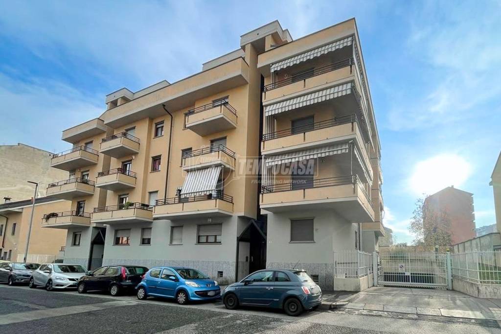 Appartamento in vendita a Torino via Alessandro Carroccio 13