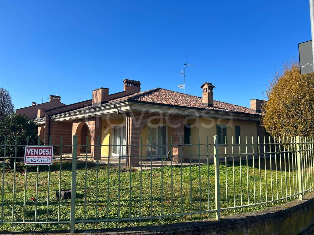Villa in in vendita da privato a Bra via Don Luigi Orione