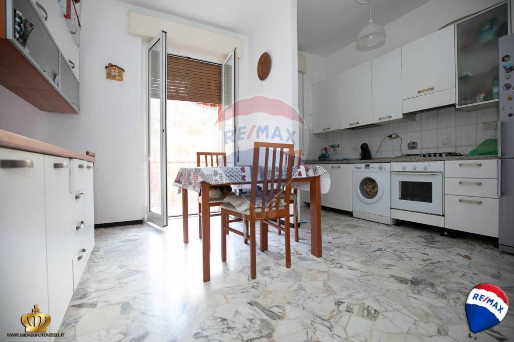 Appartamento in vendita a Genova via Giacomo Raitano, 19