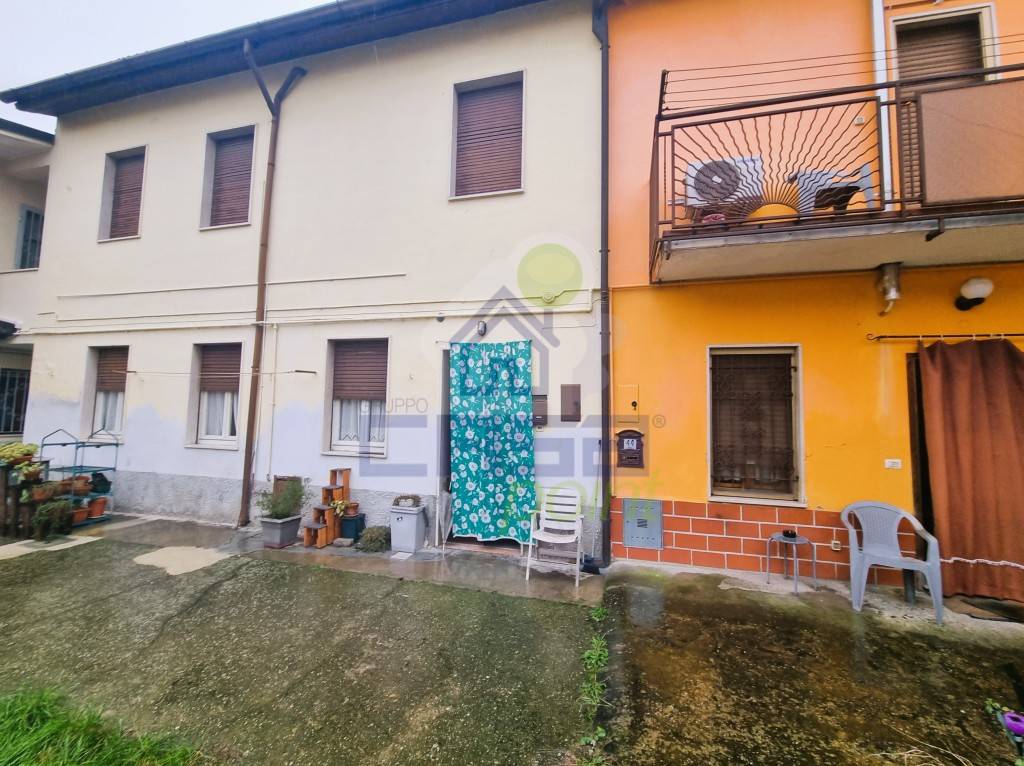 Casa Indipendente in vendita a Casalpusterlengo via Trieste