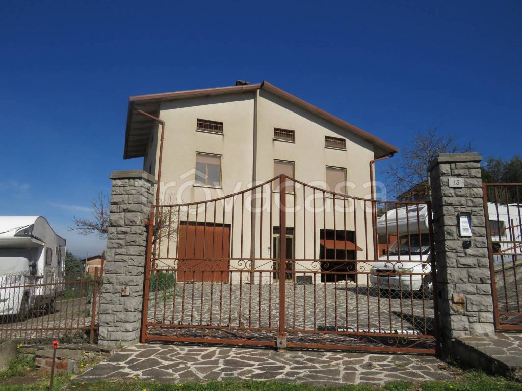 Villa Bifamiliare in vendita a Corciano via Giuseppe Ferrari