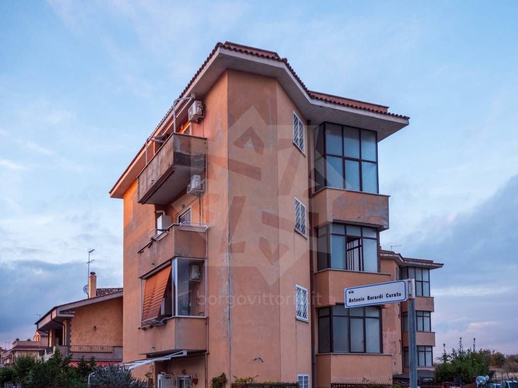 Appartamento in vendita a Marino via Antonio Berardi Curato, 23