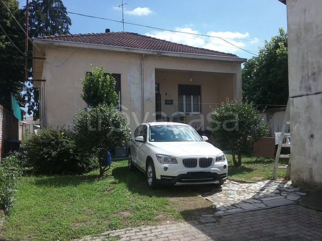 Villa in vendita a Vigevano morsella