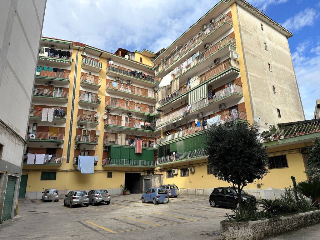 Appartamento in vendita a Casoria via Giotto, 45