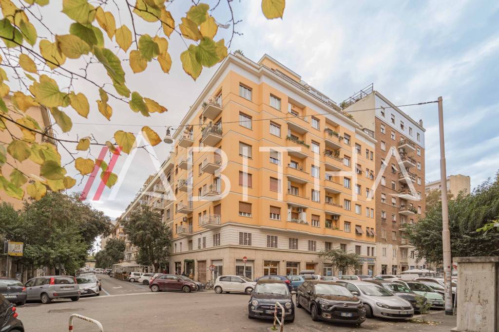 Appartamento in vendita a Roma via Monte Pertica
