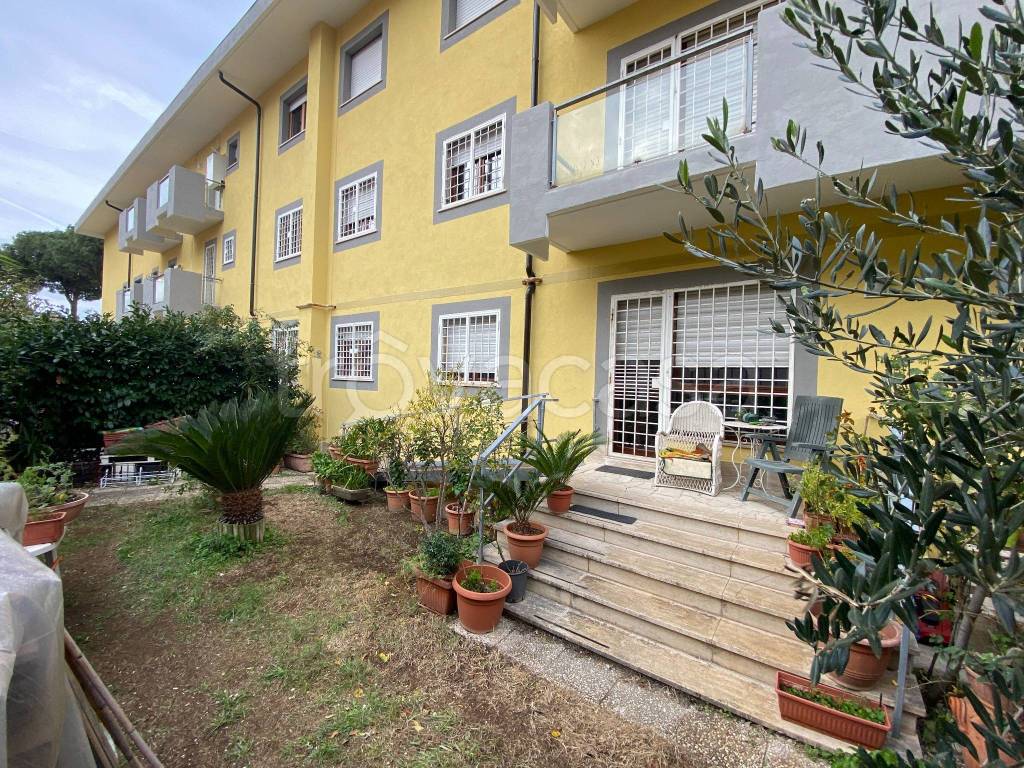 Appartamento in vendita a Monte Porzio Catone via Frascati Colonna, 4