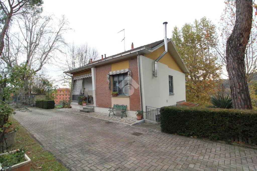 Villa in vendita a Sasso Marconi via stazione, 66