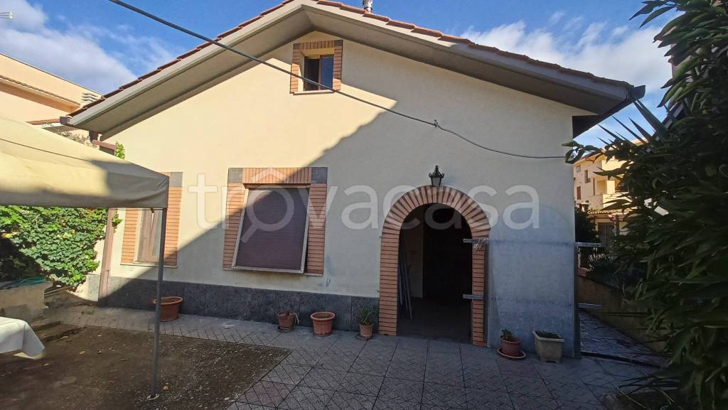 Villa in vendita a Ciampino via Andrea Cangitano