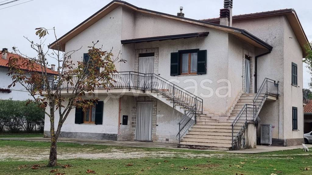 Villa Bifamiliare in vendita ad Arce via Collenoci, 77
