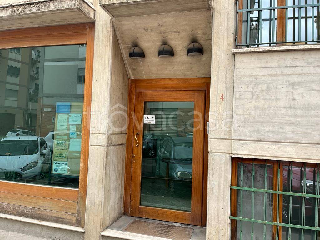 Ufficio in vendita a Palermo via degli Orti