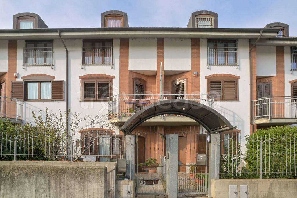 Villa a Schiera in vendita a Nichelino via Alessandro Volta, 36