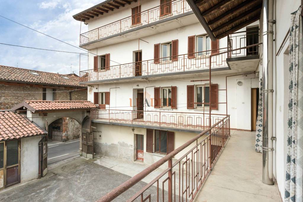Casa Indipendente in vendita a Bonate Sotto via Trento, 22