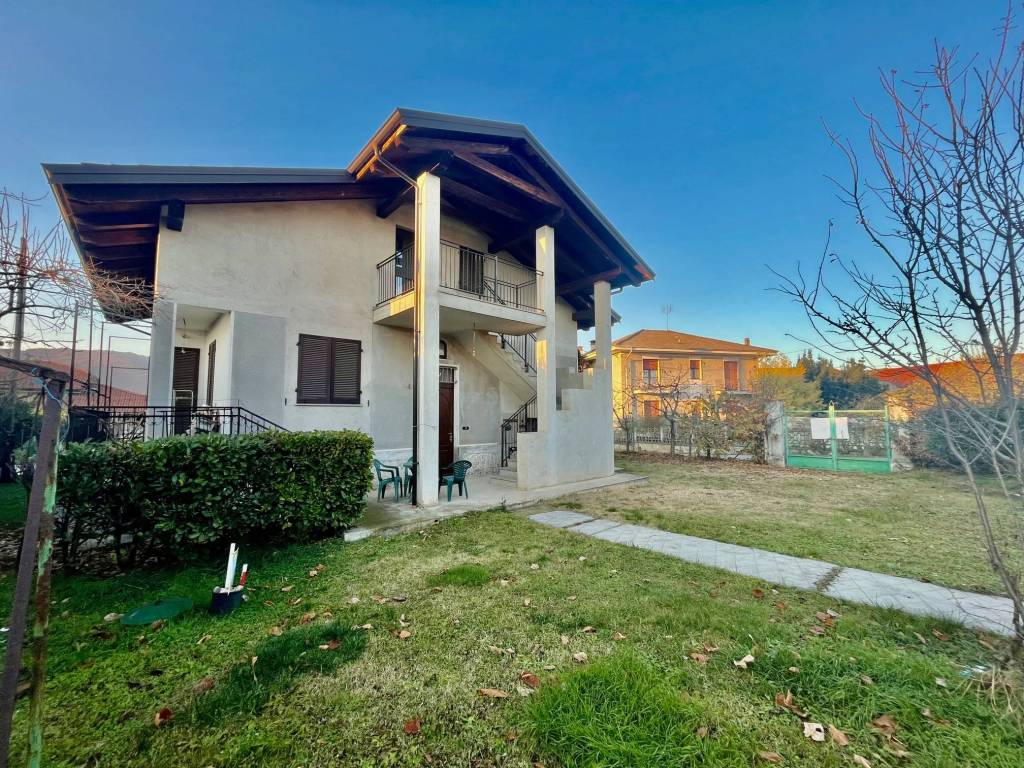 Villa in vendita a Busca frazione Bicocca, 47