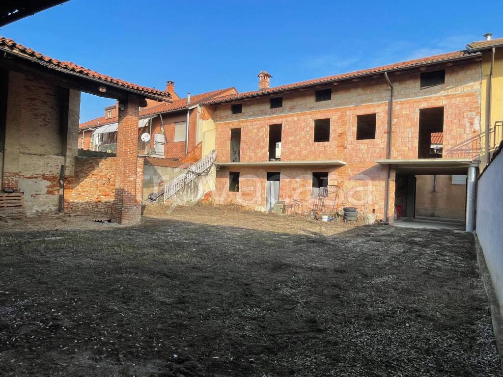 Villa Bifamiliare in vendita a Sommariva del Bosco vicolo Giuseppe Garibaldi