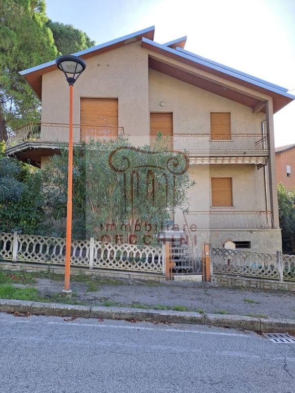 Villa in vendita a Cesena via Riccardo Zandonai