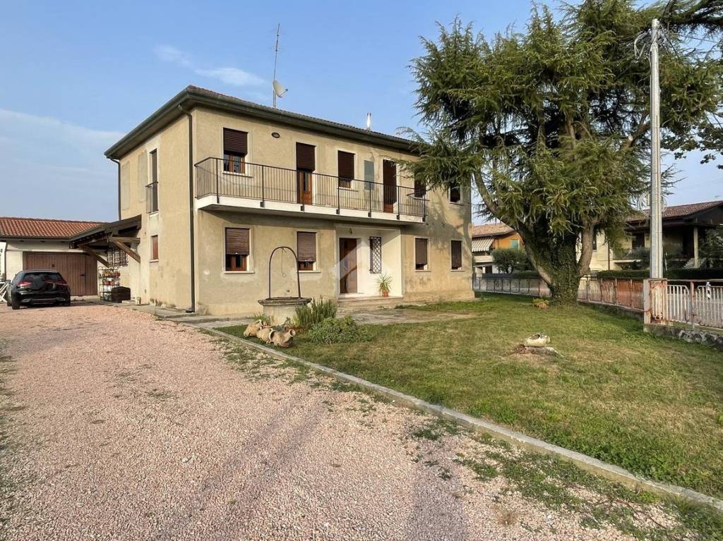 Villa Bifamiliare in vendita a Vigodarzere via Alessandro Manzoni, 3620
