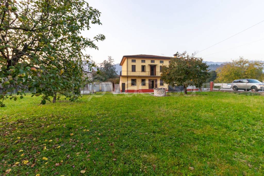 Villa in vendita a Caneva via Sacile, 12