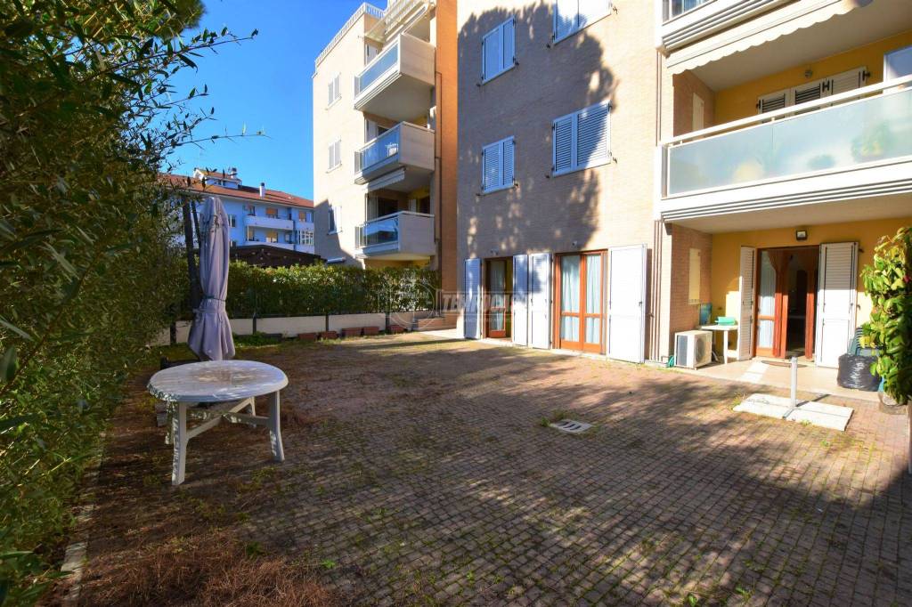 Appartamento in vendita a Porto San Giorgio via Martiri di Cefalonia 13