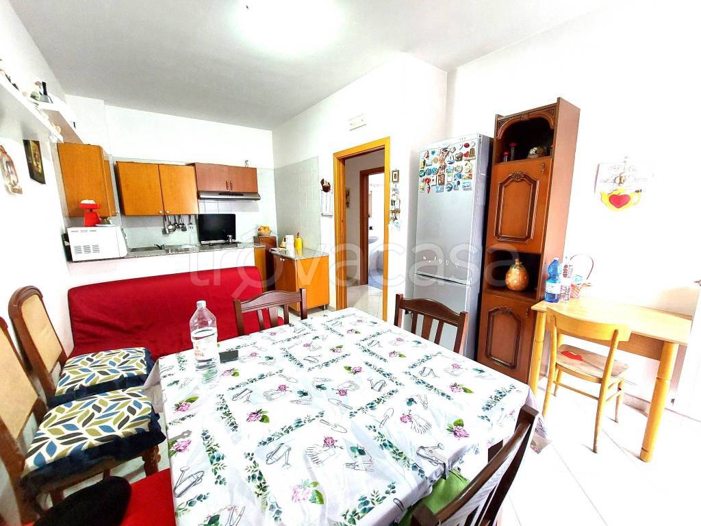 Appartamento in vendita a Cassano delle Murge via Carmelo Colamonico