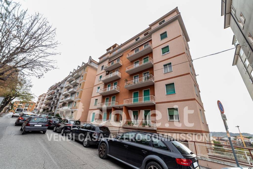 Appartamento in vendita a Chieti via Papa Giovanni xxiii, 65