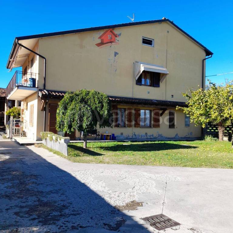 Appartamento in vendita a Casirate d'Adda via Don Francesco Donati