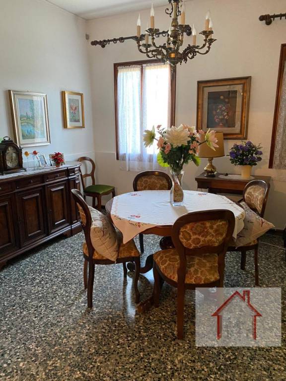 Villa Bifamiliare in vendita a Villorba via Selghere