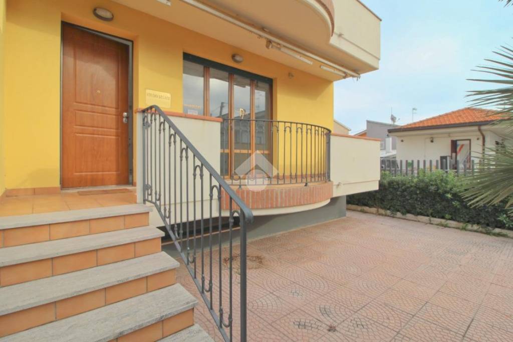 Appartamento in vendita a Giulianova via Grosseto, 8