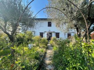 Villa in vendita a carmignano di brenta via frazione camazzole, 56