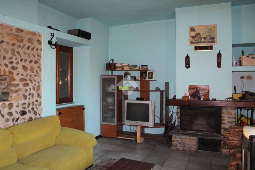 Appartamento in vendita a Bagnatica via Nucleo Ronca