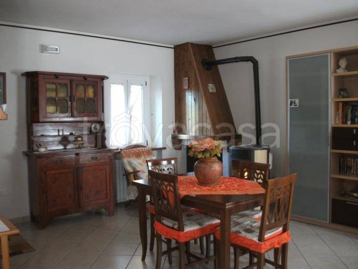 Casa Indipendente in vendita a Monte Porzio via Roma, 39