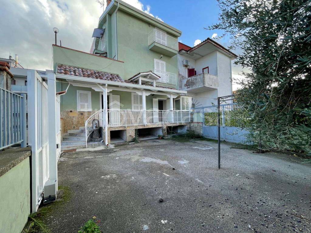 Villa Bifamiliare in vendita a Villaricca via Consolare Campana, 109