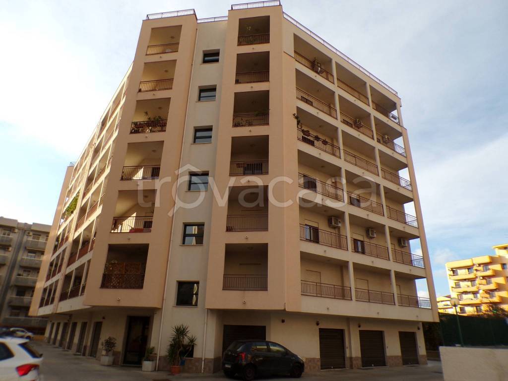 Appartamento in vendita a Reggio di Calabria diramazione Gulli, 41