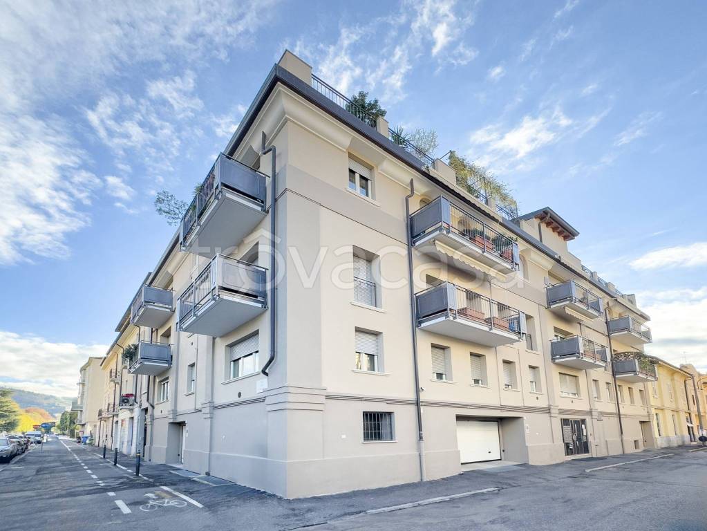 Appartamento in vendita a Brescia via Gorizia