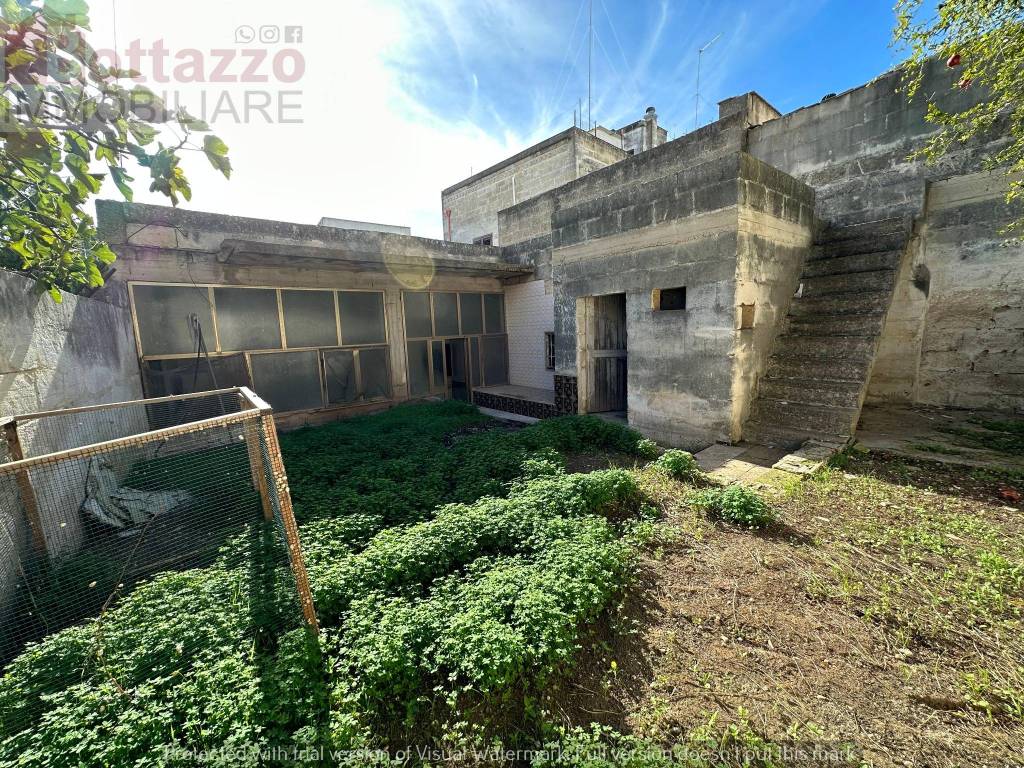 Appartamento in vendita a Lizzano vico 2 Mentana, 22
