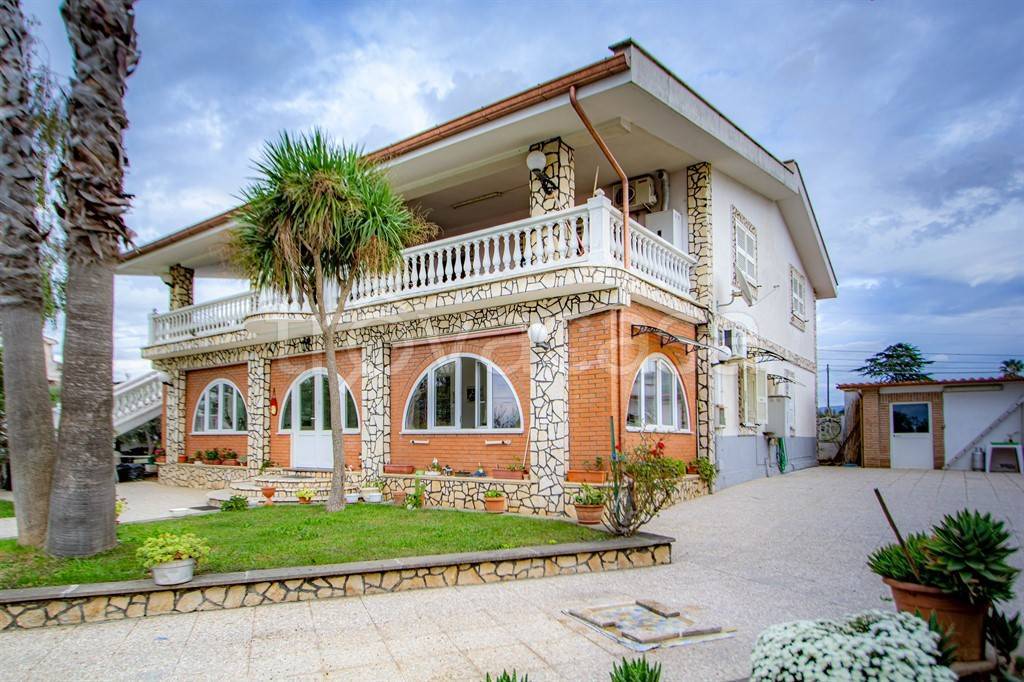 Villa in vendita a Zagarolo via Maurice Ravel