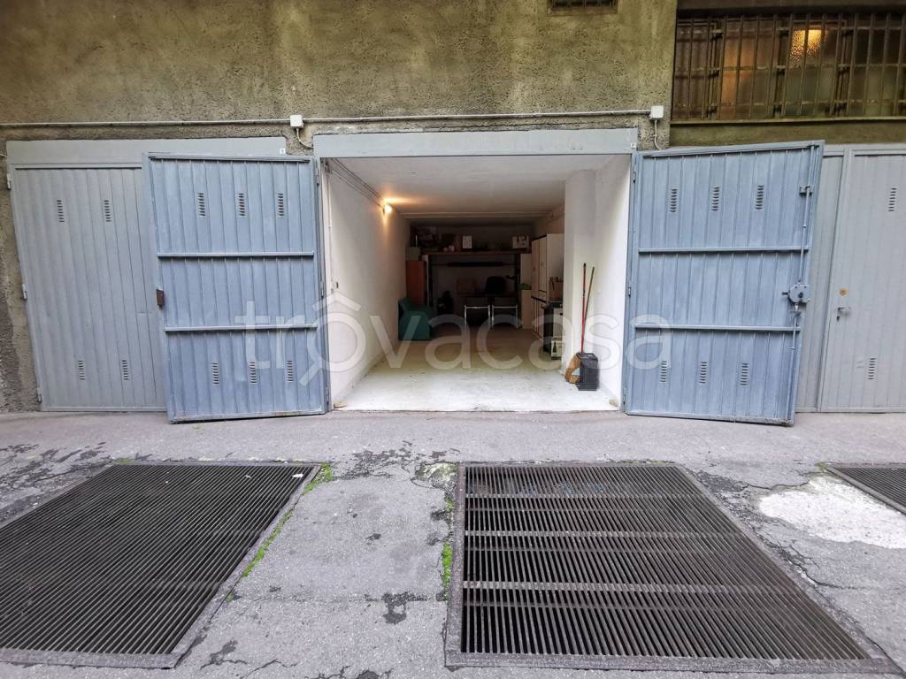 Garage in vendita a Torino via Giovanni Fattori, 4