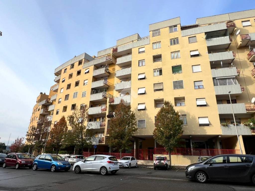 Appartamento in vendita a Roma via vitaliano rotellini, 120