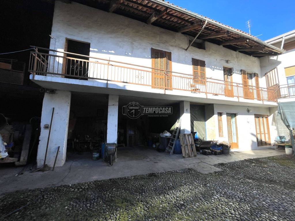 Casa Indipendente in vendita a San Giorgio Canavese via Garibaldi