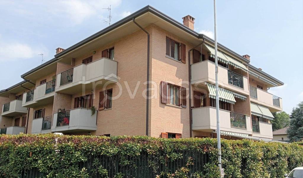 Appartamento in vendita a Desio via Solferino, 2