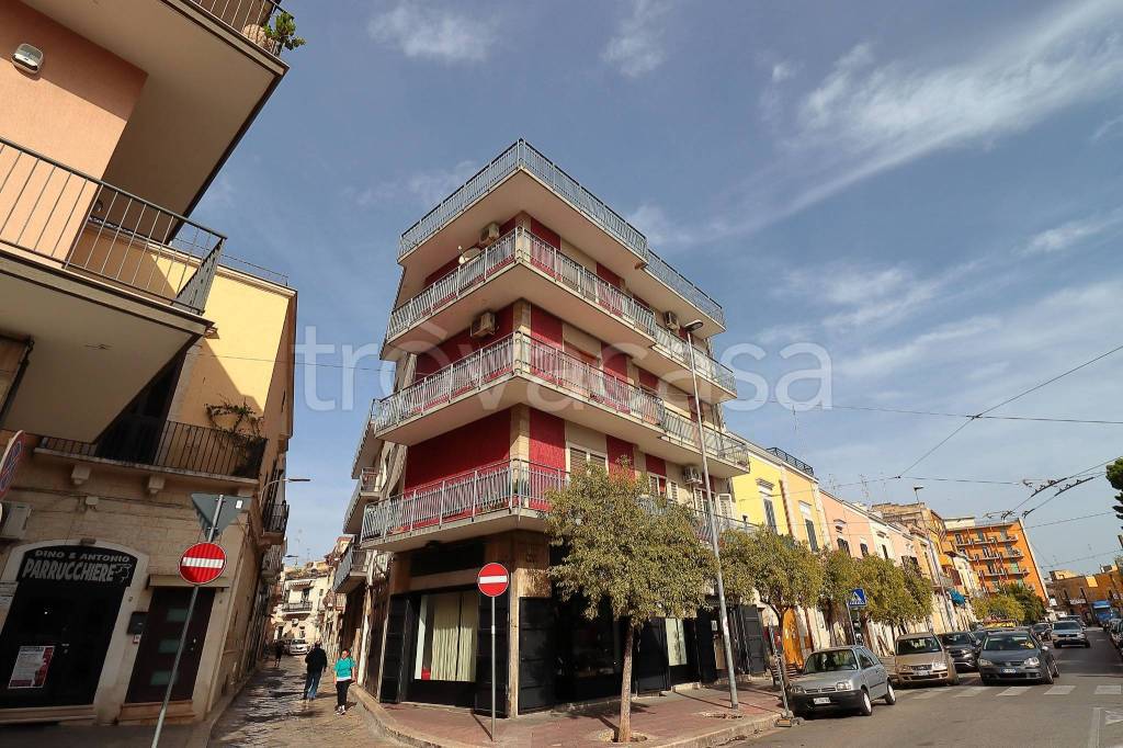 Appartamento in vendita a Bari via Nazario Sauro