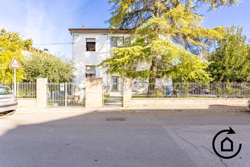 Villa Bifamiliare in vendita a Forlì via Benedetto Rosetti