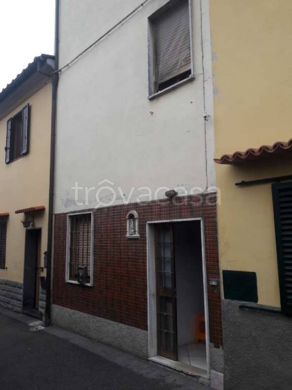Casa Indipendente in vendita a Prato via San Giusto 64/3