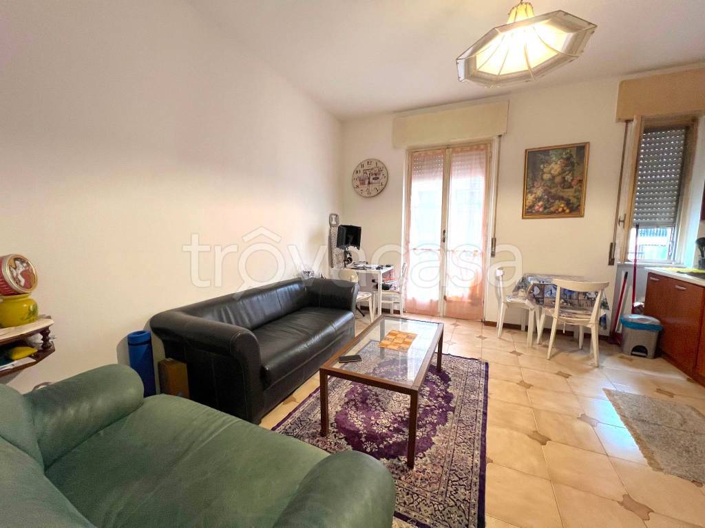 Appartamento in vendita a Cologno Monzese viale Romagna, 21