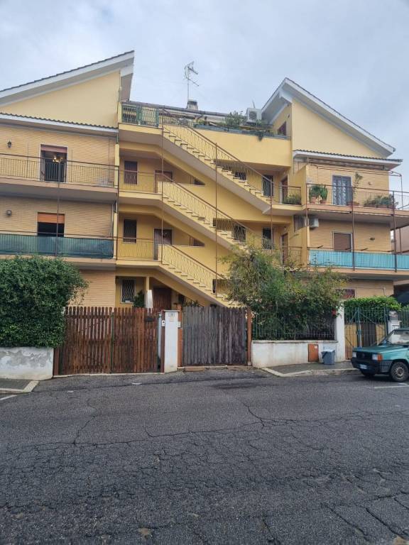 Appartamento in vendita a Cerveteri via Renato Morelli, 16