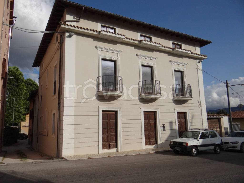 Attico in vendita a L'Aquila via Fioretta, 24